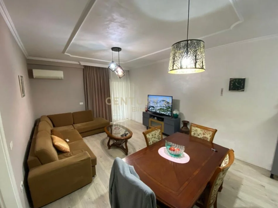 Tirane, shitet apartament 2+1 Kati 2, 88 m² 129.000 € (yzberisht)