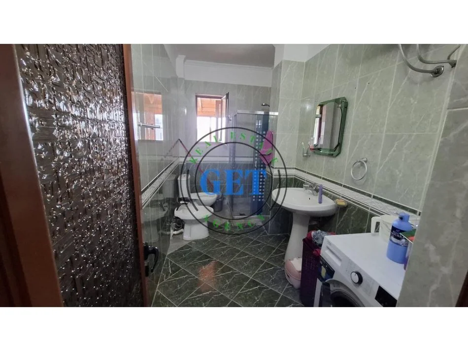 Durres, shitet apartament 2+1 Kati 9, 125 m² 125.000 € (Tregu i vogel Industrial)