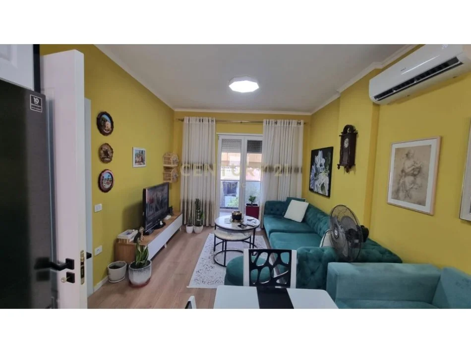 Tirane, shitet apartament 1+1 Kati 2, 69 m² 110.000 € (Rruga e dibres)