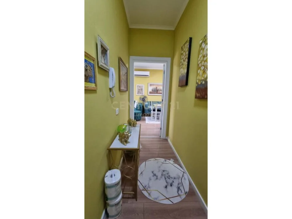 Tirane, shitet apartament 1+1+Ballkon Kati 2, 69 m² 110.000 € (rruga e dibres)