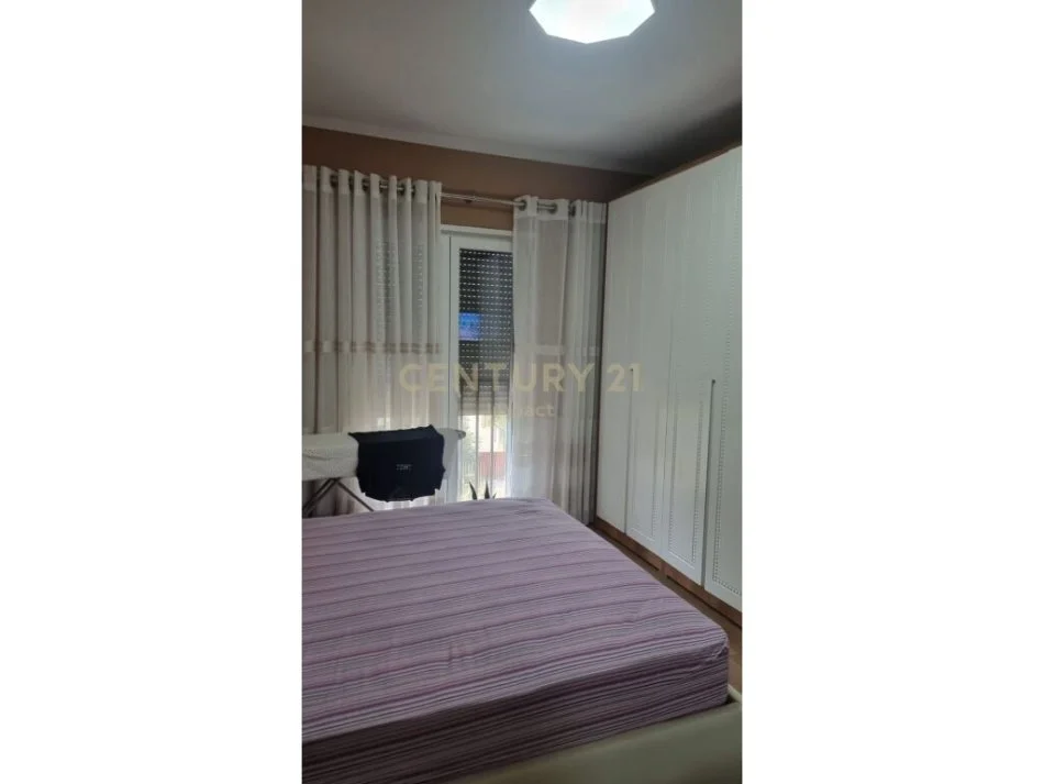 Tirane, shitet apartament 1+1 Kati 2, 69 m² 110.000 € (Rruga e dibres)