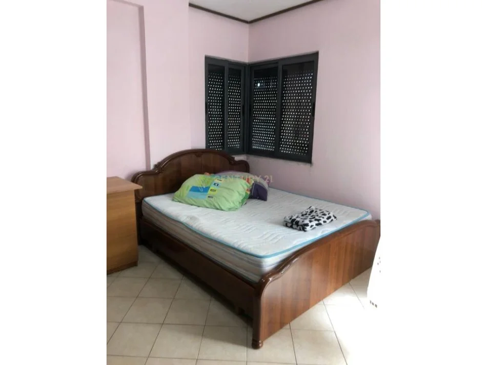 Tirane, jepet me qera apartament 1+1 Kati 4, 68 m² 400 € (rruga e duresit)