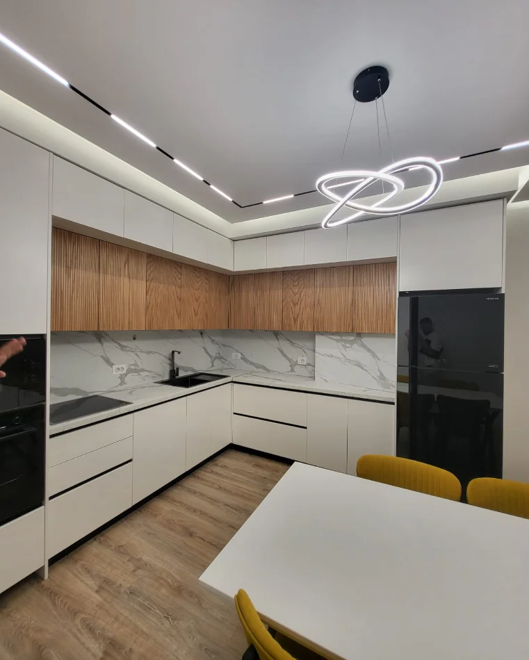 Tirane, shitet apartament 2+1 Kati 2, 102 m² 255.000 € (REZIDENCA ERLI)