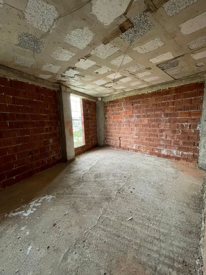 Tirane, shitet apartament 1+1 Ali Demi, 65 m² 90.000 €