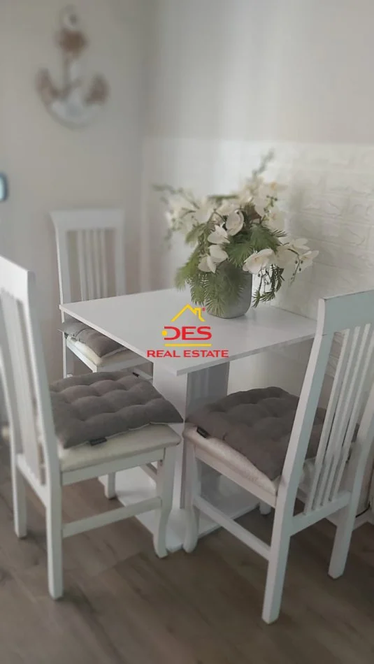 Vlore, shitet garsonier Kati 4, 44 m² (Rruga Murat Tërbaçi)