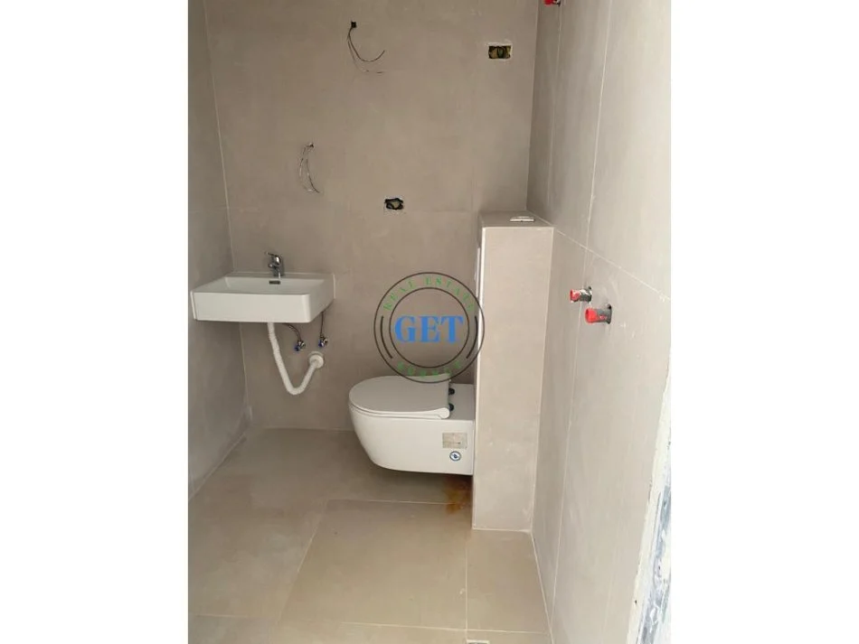 Durres, shitet apartament 2+1+Ballkon Kati 6, 74 m² 119.000 € 