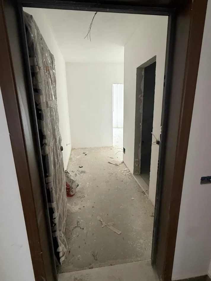 Tirane, shitet apartament 1+1 Kati 4, 73 m² 135.000 € (Komisariati Nr.4)