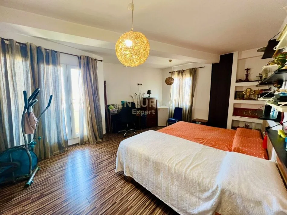 Tirane, shitet apartament 2+1 Kati 5, 143 m² 210.000 € (rruga e dibres)