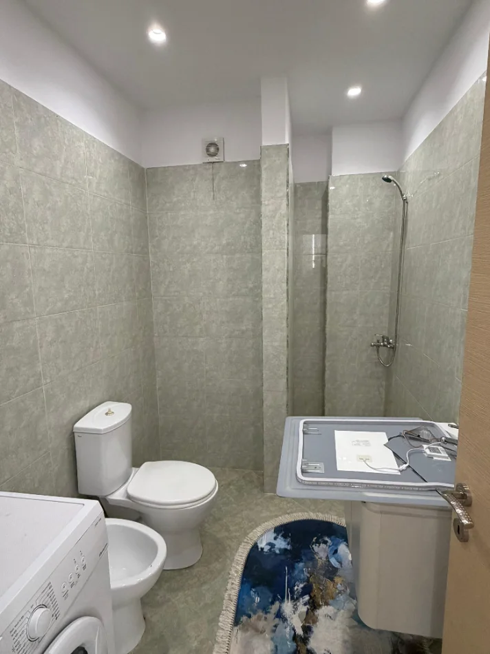 Tirane, shitet apartament 1+1 Kati 8, 58 m² 125.000 € (Astir)