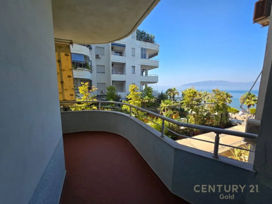 Vlore, jepet me qera apartament 1+1+Ballkon Kati 3, 70 m² 380 € (lungomare,Vlore)