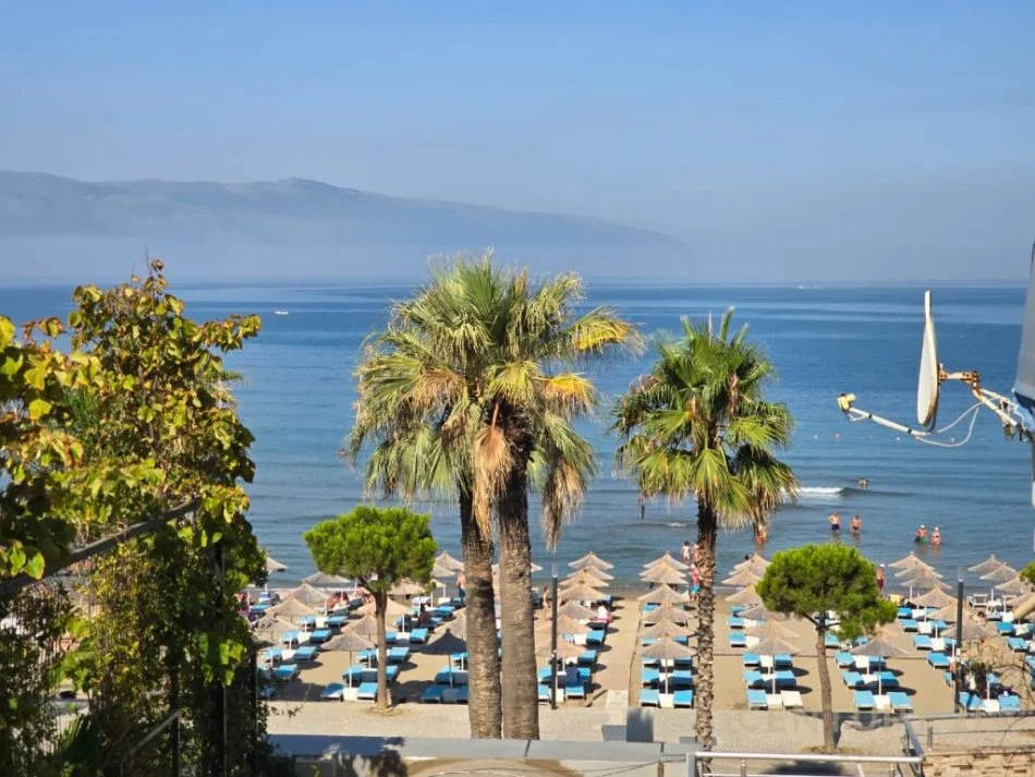 Vlore, jepet me qera apartament 1+1+Ballkon Kati 3, 70 m² 380 € (lungomare,Vlore)