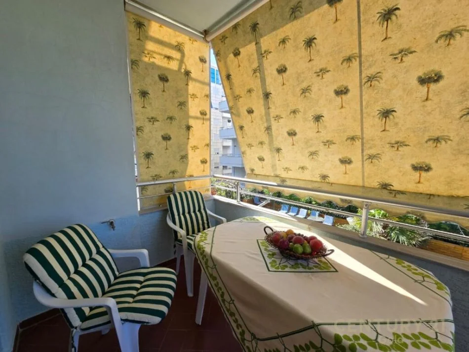 Vlore, jepet me qera apartament 1+1+Ballkon Kati 3, 70 m² 380 € (lungomare,Vlore)