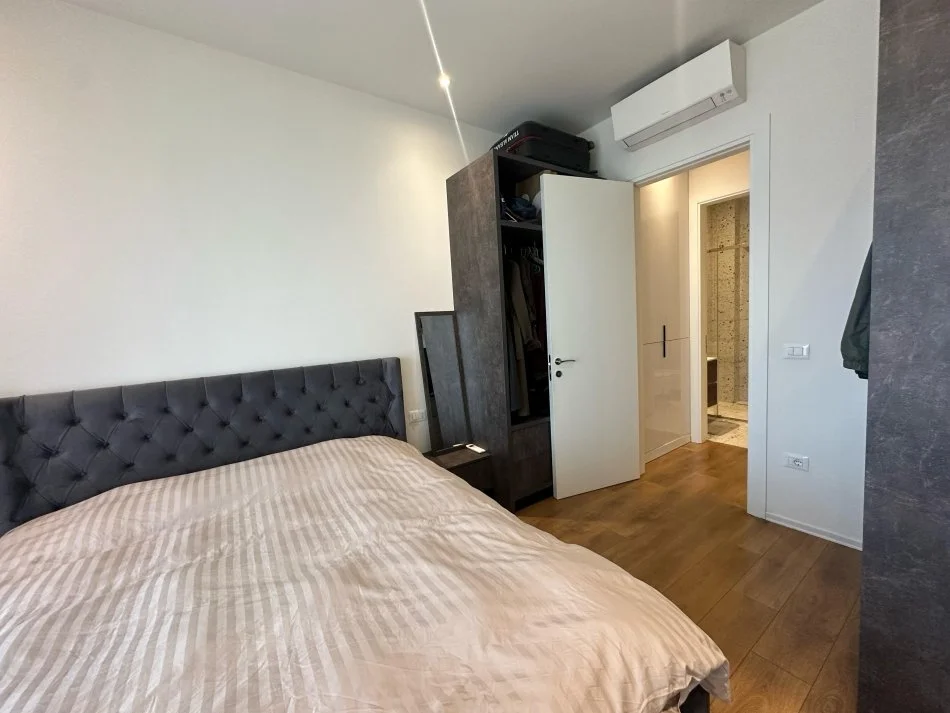 Tirane, jepet me qera apartament 1+1+Ballkon , 750 € (Delijorgji)