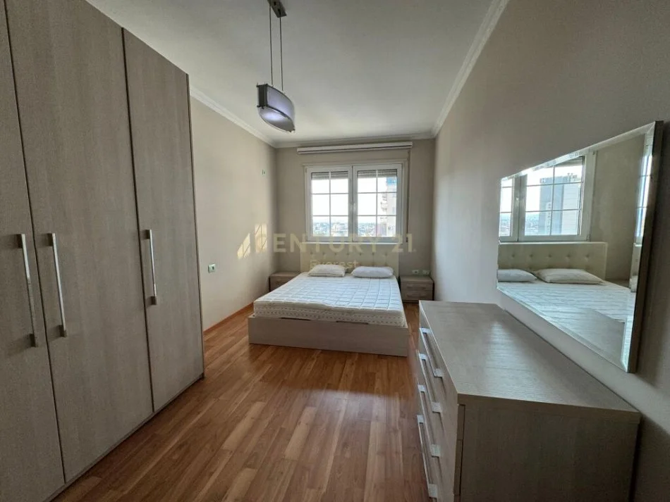 Tirane, shitet 2+1 Kati 6, 126 m² 160.000 € (casa italia)
