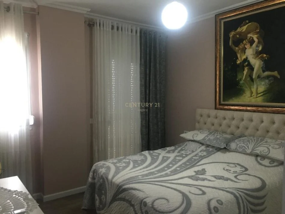 Tirane, shitet apartament 2+1 , 76 m² 112.000 € (Fresk)