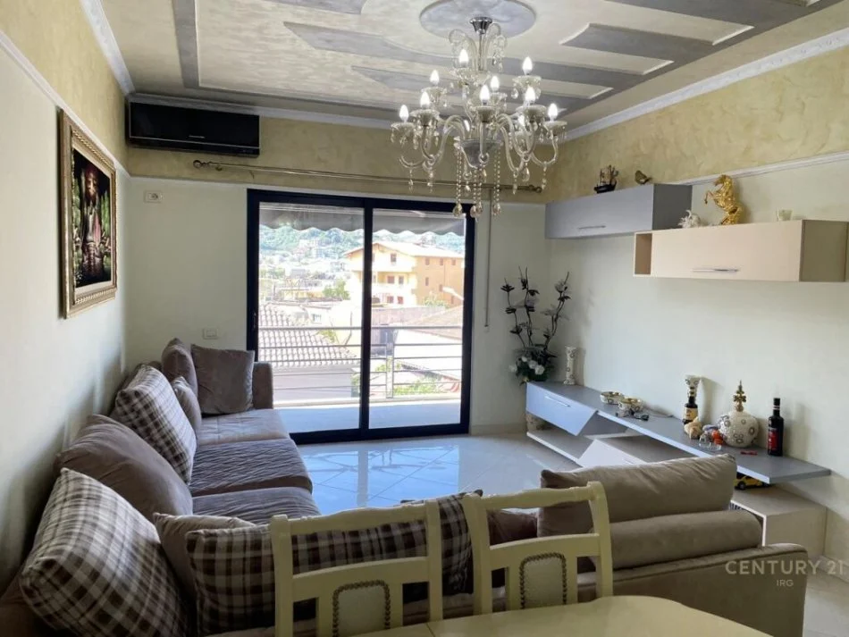 Tirane, jepet me qera apartament 2+1+Aneks+Ballkon Kati 2, 107 m² 500 € (YZBERISH)