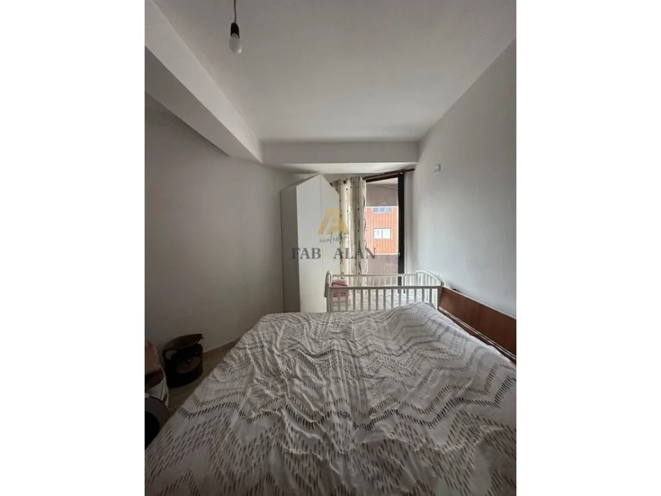 Tirane, shitet apartament 1+1 Kati 2, 77 m² 92.160 € (fabrika e miellit)