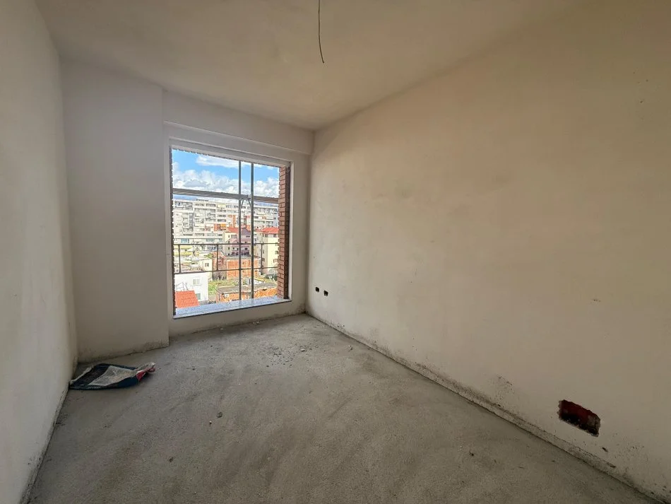 Tirane, shitet apartament 2+1 Kati 5, 89 m² 120.000 € (Astir)