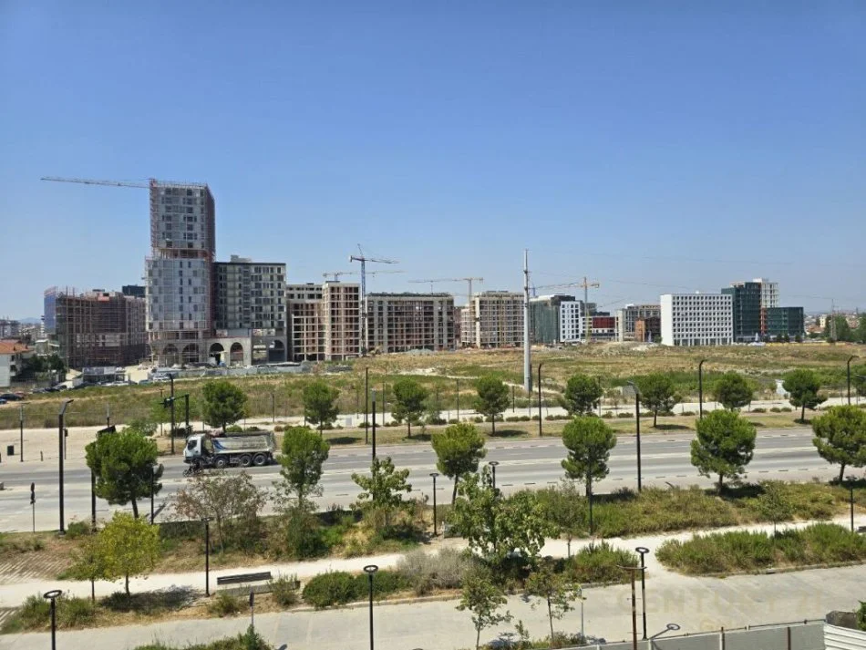 Tirane, shes apartament 2+1 Kati 3, 146 m² 255.000 € 