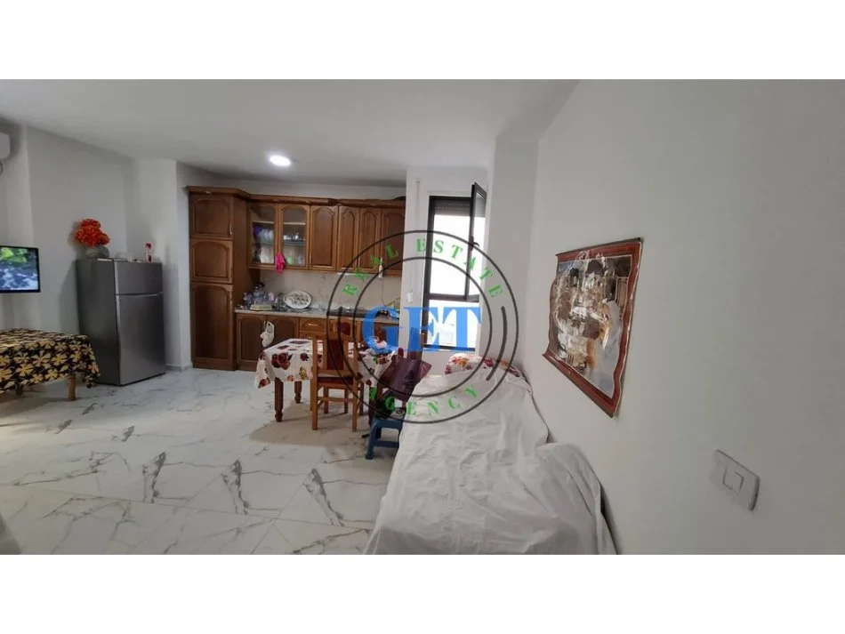 Durres, jepet me qera apartament 1+1+Aneks+Ballkon Kati 3, 80 m² 500 € 