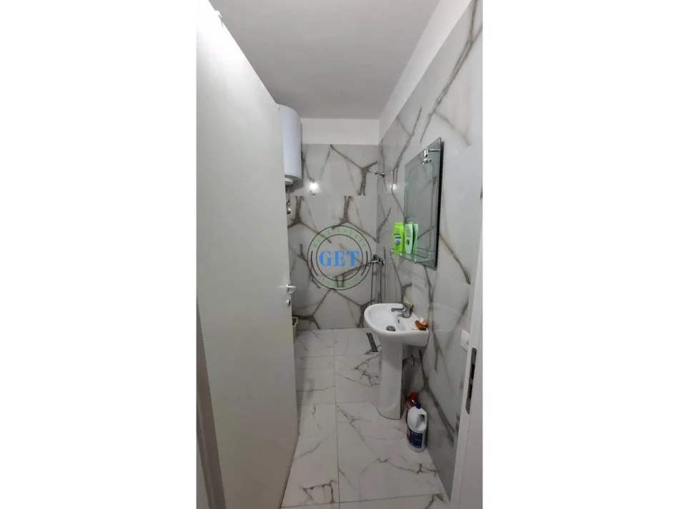 Durres, jepet me qera apartament 1+1 Kati 2, 80 m² 500 € (Plazh)