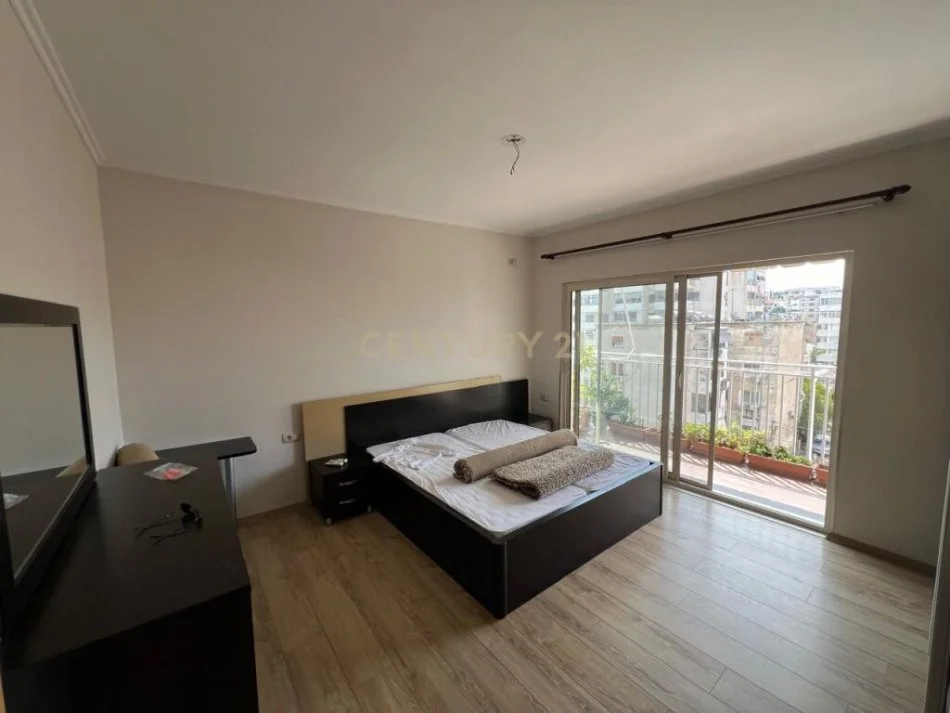 Tirane, shitet apartament Kati 5, 120 m² 160.000 € 