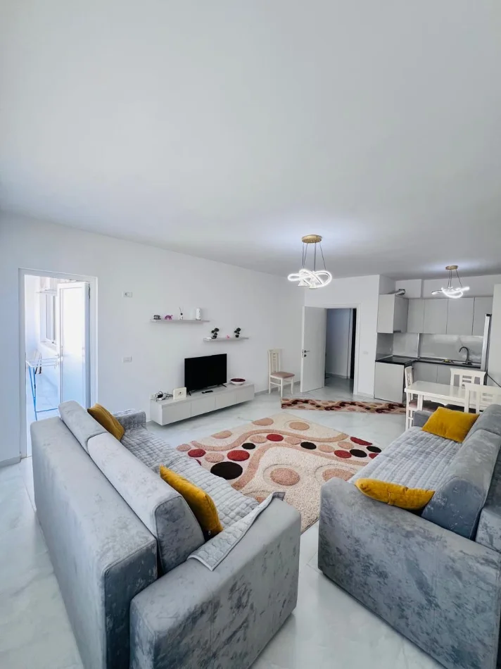 Tirane, jepet me qera apartament 2+1 Kati 4, 100 m² 500 € (Bar Bohem ne Astir)