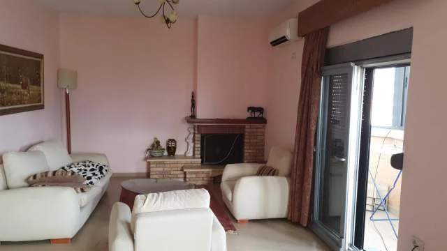 Tirane, jepet me qera apartament 1+1 Kati 8, 70 m² 350  (Bulevardi Zogu I)