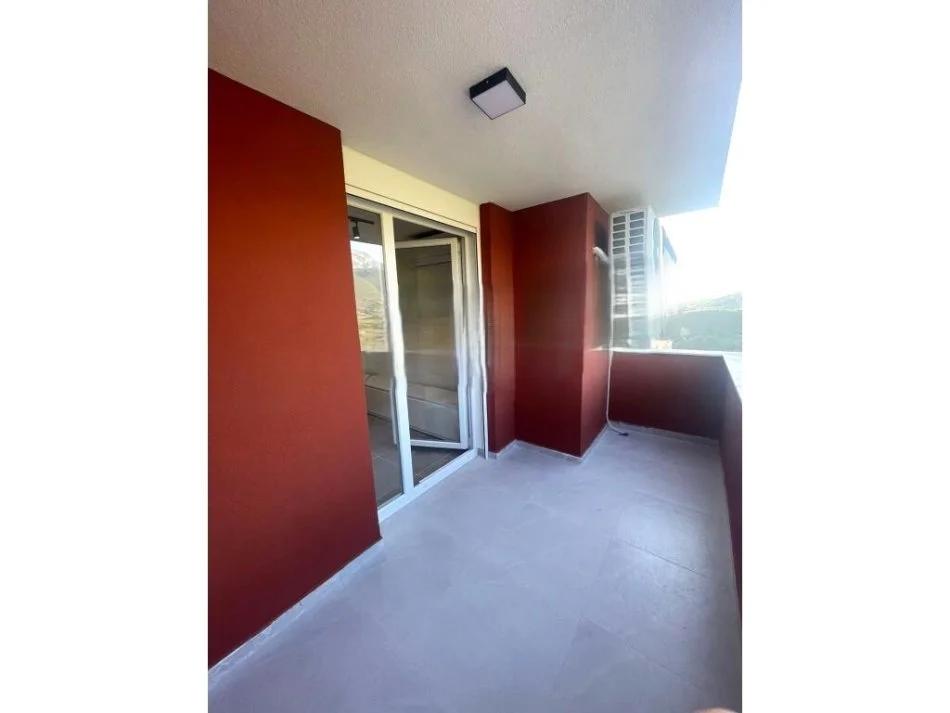 Tirane, jepet me qera apartament 1+1 Kati 4, 70 m² 500 € 