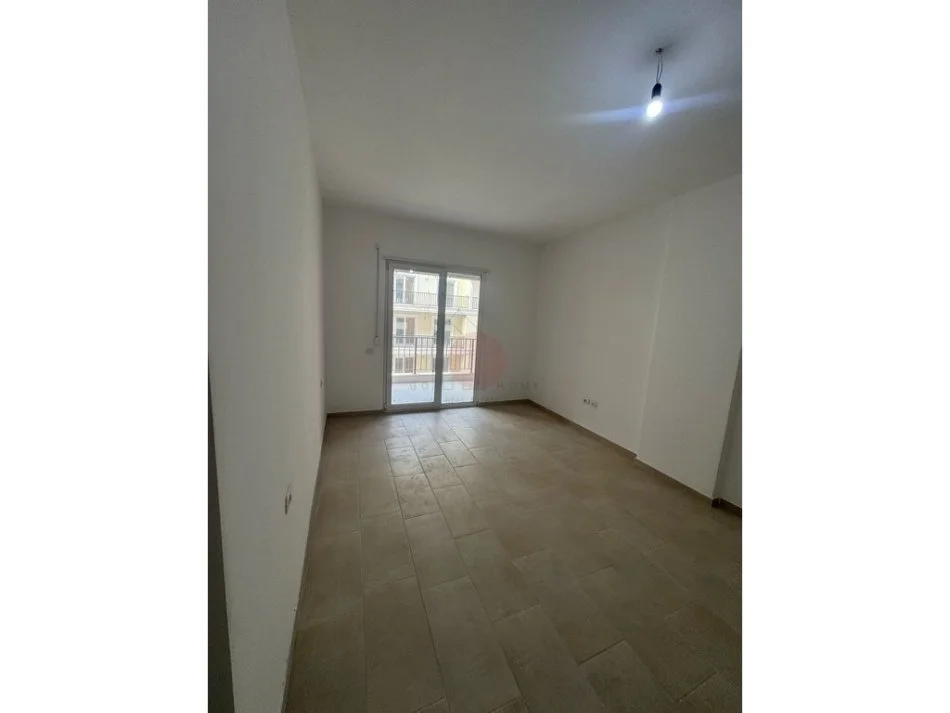 Tirane, shitet 2+1+Ballkon , 128 m² 102.000 € 