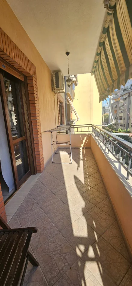 Tirane, jap me qera apartament 1+1 Kati 4, 80 m² 550 € 