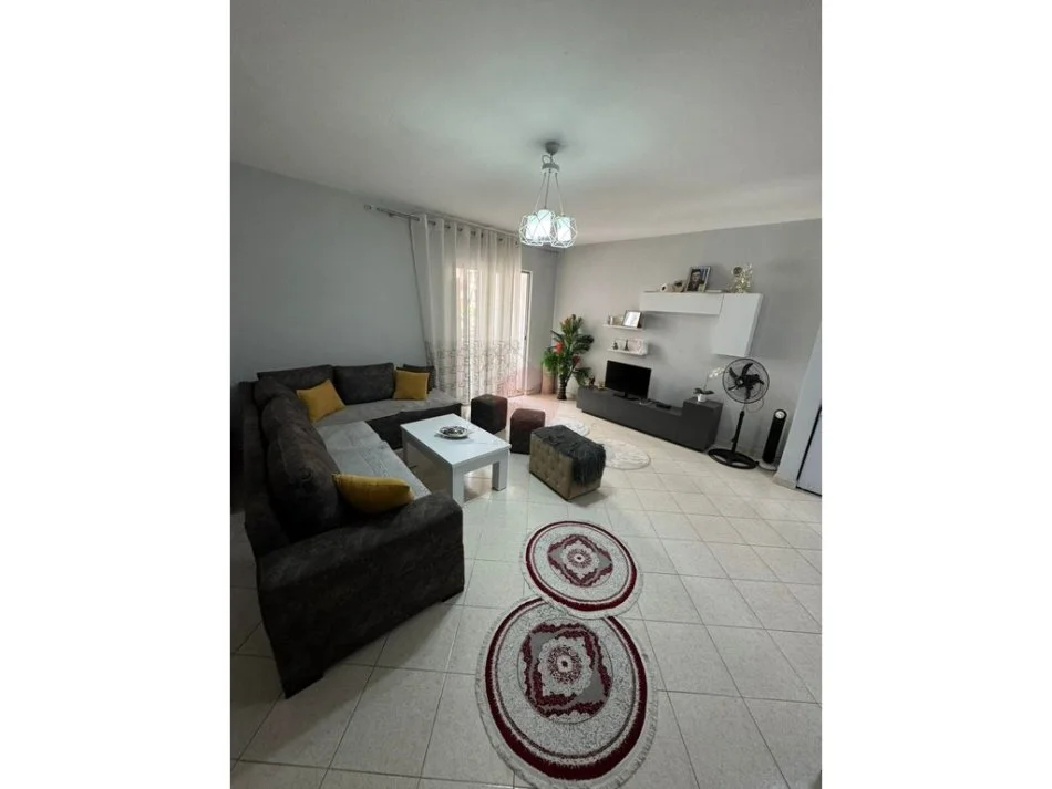 Tirane, shitet apartament 2+1 , 3 m² 160.000 € 