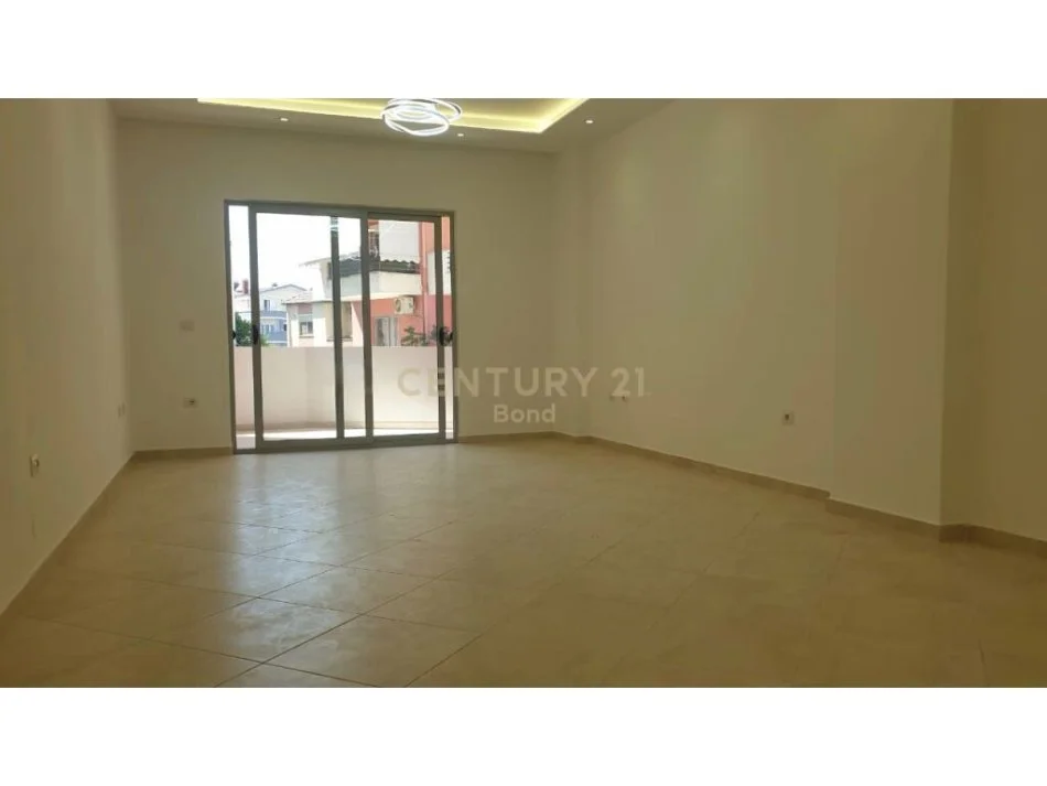 Tirane, shitet apartament 2+1 Kati 1, 116 m² 125.000 € (Fresk)