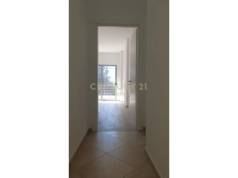 Tirane, shitet apartament 2+1 Kati 1, 116 m² 125.000 € (Fresk)