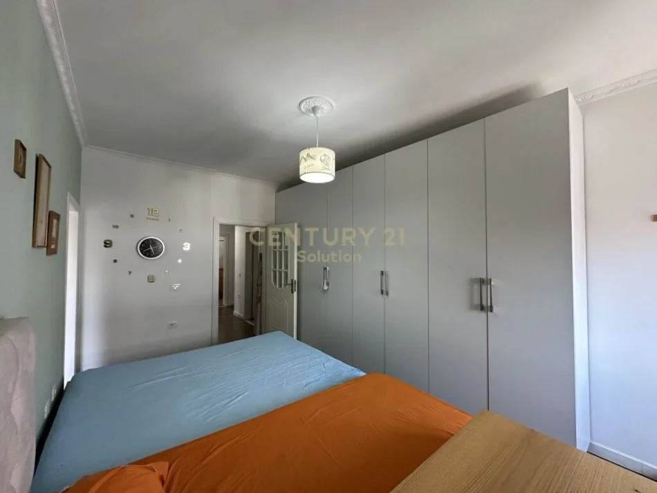 Tirane, shitet apartament 2+1+Ballkon Kati 7, 97 m² 127.000 € (Unaza e re)