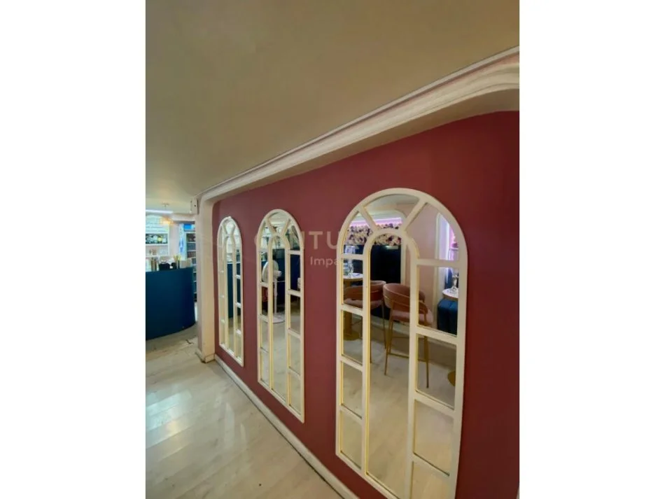 Tirane, shes lokal Kati 0, 110 m² 40.000 €