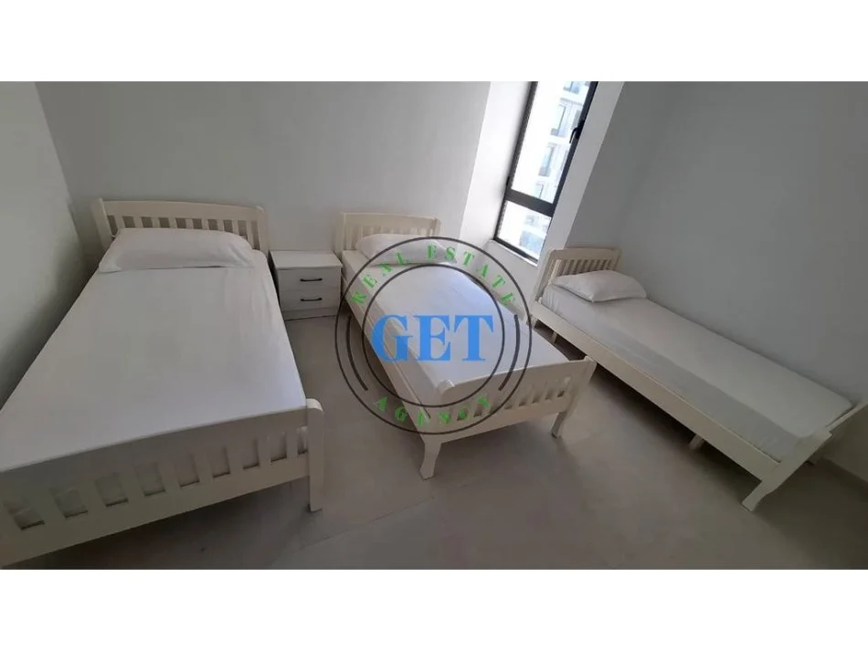 Durres, jepet me qera apartament 1+1 Kati 3, 80 m² 400 € (Plazh)