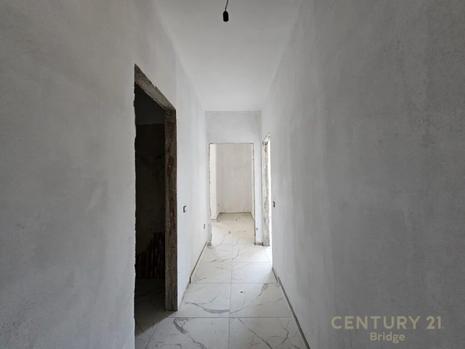 Tirane, shitet apartament 2+1+Aneks+Ballkon , 107 m² 150.000 € (Unaza e Re)