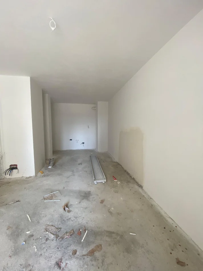Tirane, shitet apartament 2+1 Kati 3, 104 m² 120.000 € (Univers city)