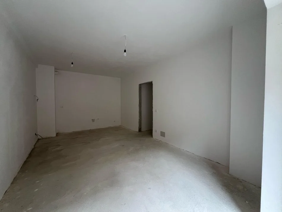 Tirane, shitet apartament 2+1 Kati 3, 97 m² 102.400 € (QTU)
