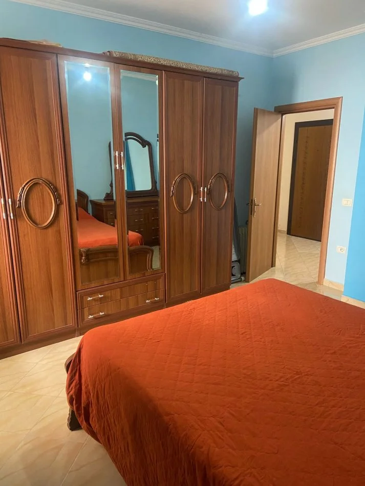 Tirane, Jepet me Qira apartament 1+1 Kati 2, 70 m² 400 € (Fresk), OPP50791