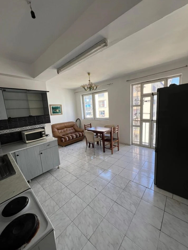 Tirane, jepet me qera apartament 2+1 Kati 5, 91 m² 500 € 