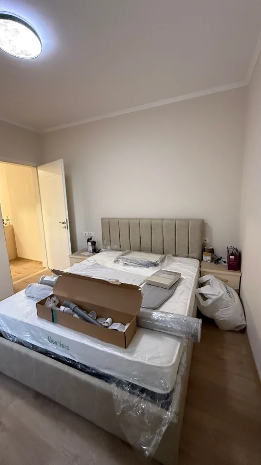 Tirane, jepet me qera apartament 1+1 Kati 3, 70 m² 500 € (Vila L ne Astir)