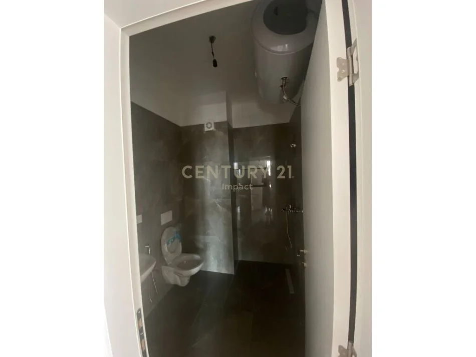 Tirane, shes apartament 2+1 Kati 8, 111 m² 183.150 € 