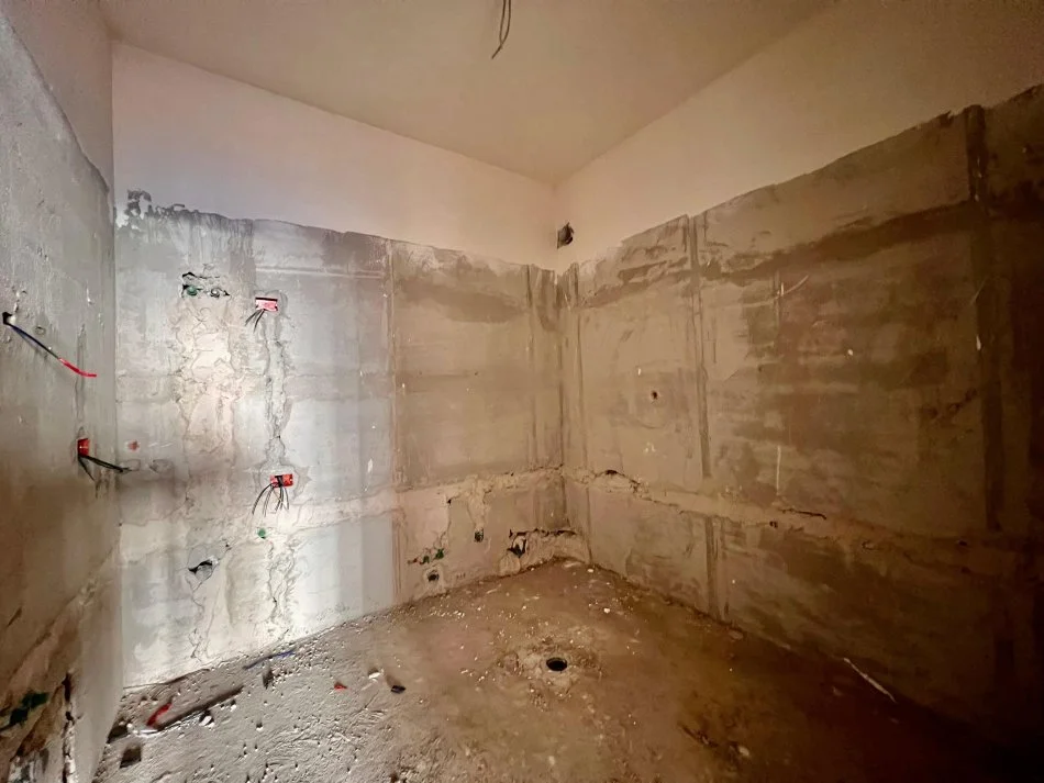 Tirane, shitet apartament 2+1 Kati 4, 124 m² 186.585 € (oxhaku)