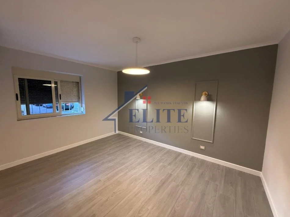 Tirane, jepet me qera apartament 1+1 Kati 0, 59 m² 500 € (Shkolla e Kuqe)