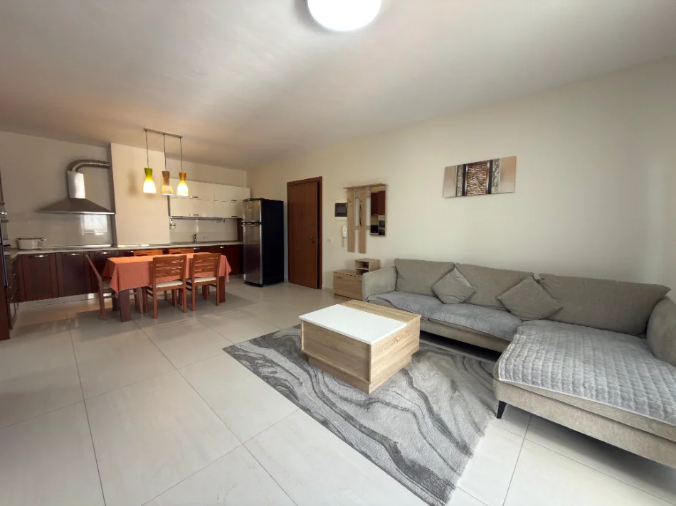 Tirane, jepet me qera apartament 2+1+Ballkon Kati 6, 110 m² 800 € (Rruga Tefta Tashko)