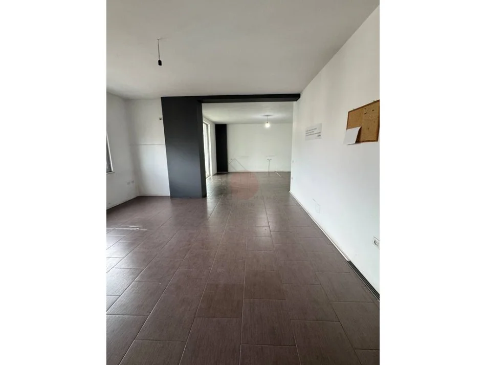 Tirane, jap me qera apartament 2+1 Kati 6, 98 m² 750 € (Zogu i zi)