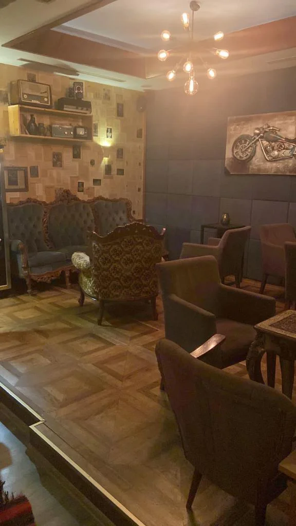 Tirane, shes ambjent biznesi Kati 0, 160 m² 5.500 Euro (Mihal Popi)