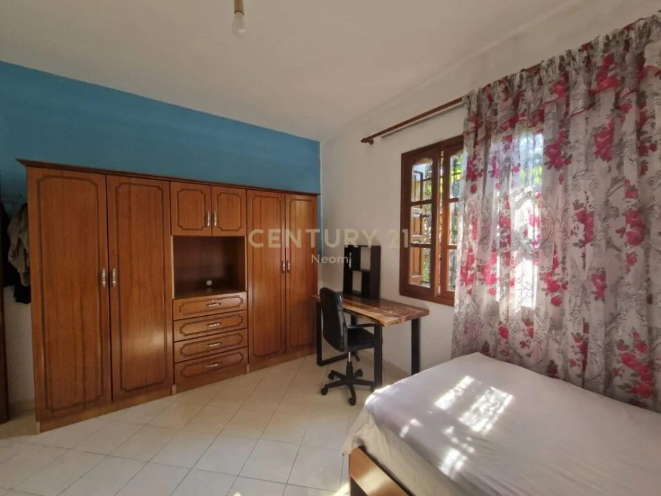 Tirane, jepet me qera apartament 2+1 Kati 1, 334 m² 500 € (Allias)